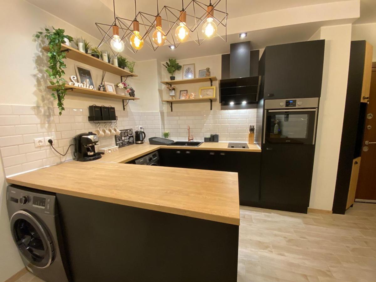 Habitat Sea View Apartment Варна Экстерьер фото