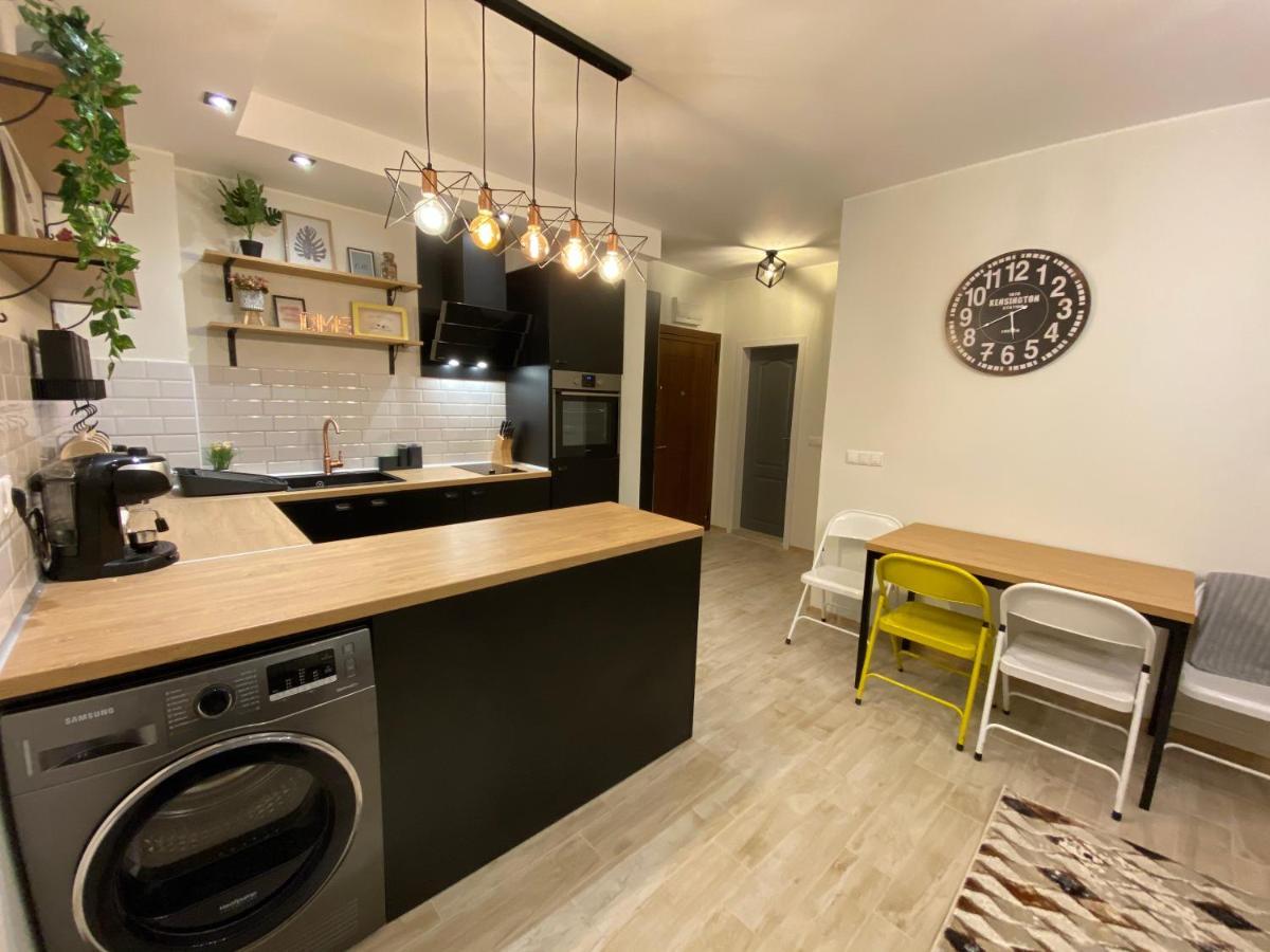 Habitat Sea View Apartment Варна Экстерьер фото