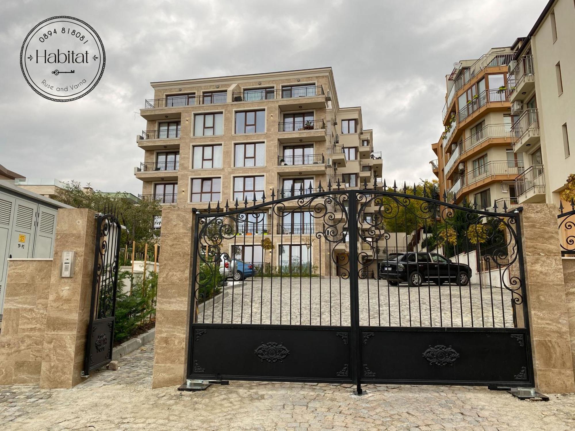 Habitat Sea View Apartment Варна Экстерьер фото